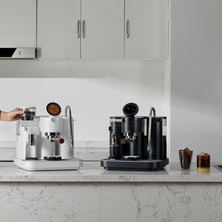 Merkai Gen 2 espresso machine in black and white 