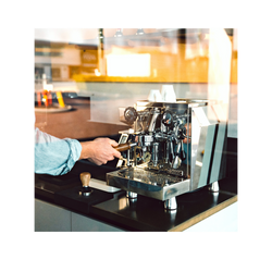 Rocket Giotto CronometroV4 being used by a person