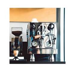Rocket Giotto CronometroV4 espresso machine